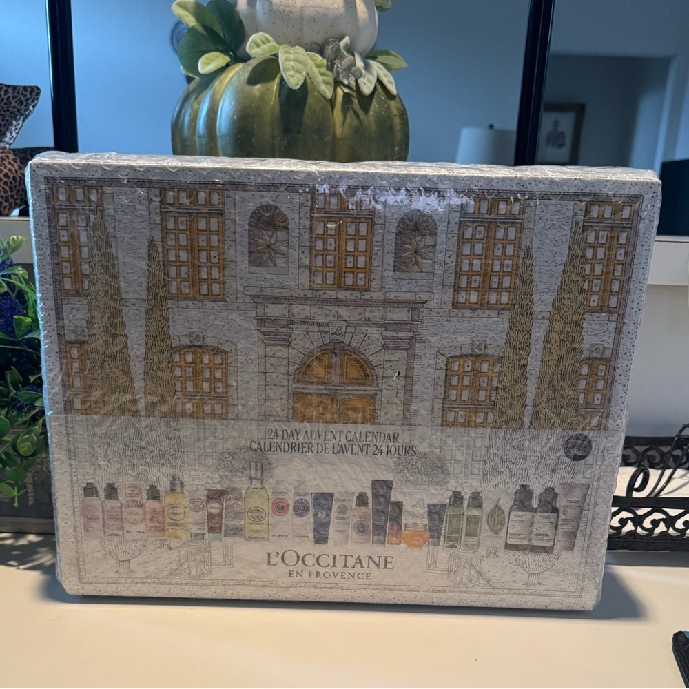 L'Occitane Advent Calendar Gift Set new still in wrapping 24 day